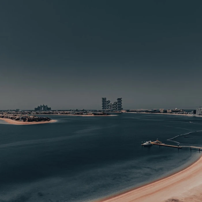 The Best Riverside Walks and Cruises in the UAE: Discovering Serene Waterways