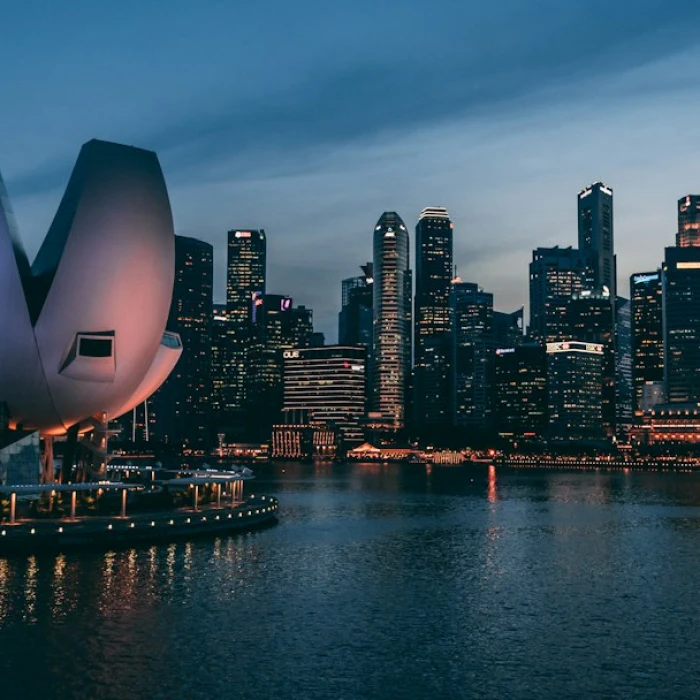 Skiing in Singapore? Uncover Your Tropical Winter Sports Adventure!