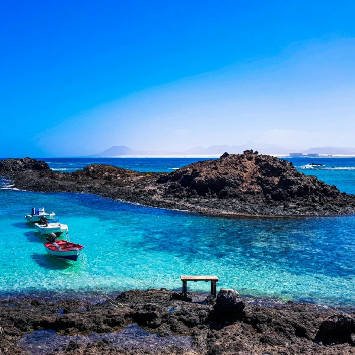 Conquer the Language Barrier: Your Ultimate Guide to Communication in the Canary Islands