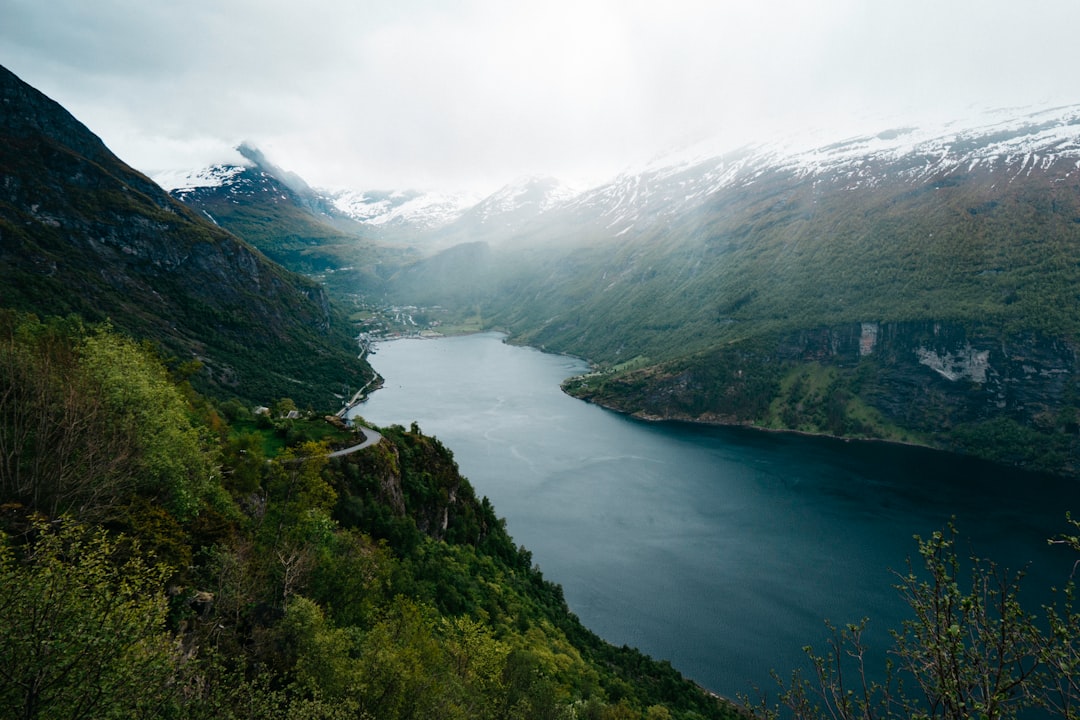 How to Find the Best Local Tour Guides in Norway