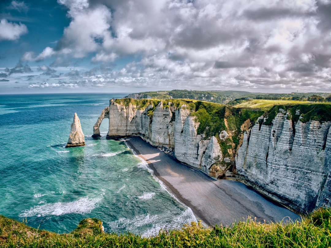Unlock France's Secrets: Your Essential Guide to Finding Top Local Tour Guides