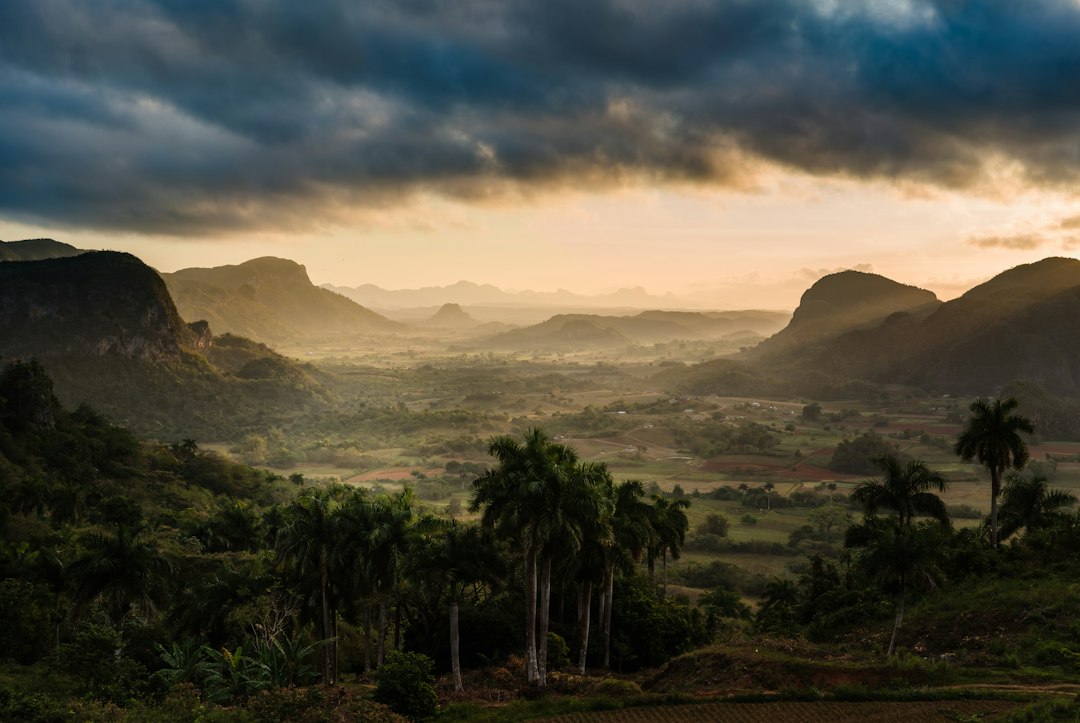 Discover Cuba by Bike: Unforgettable Scenic Cycling Routes