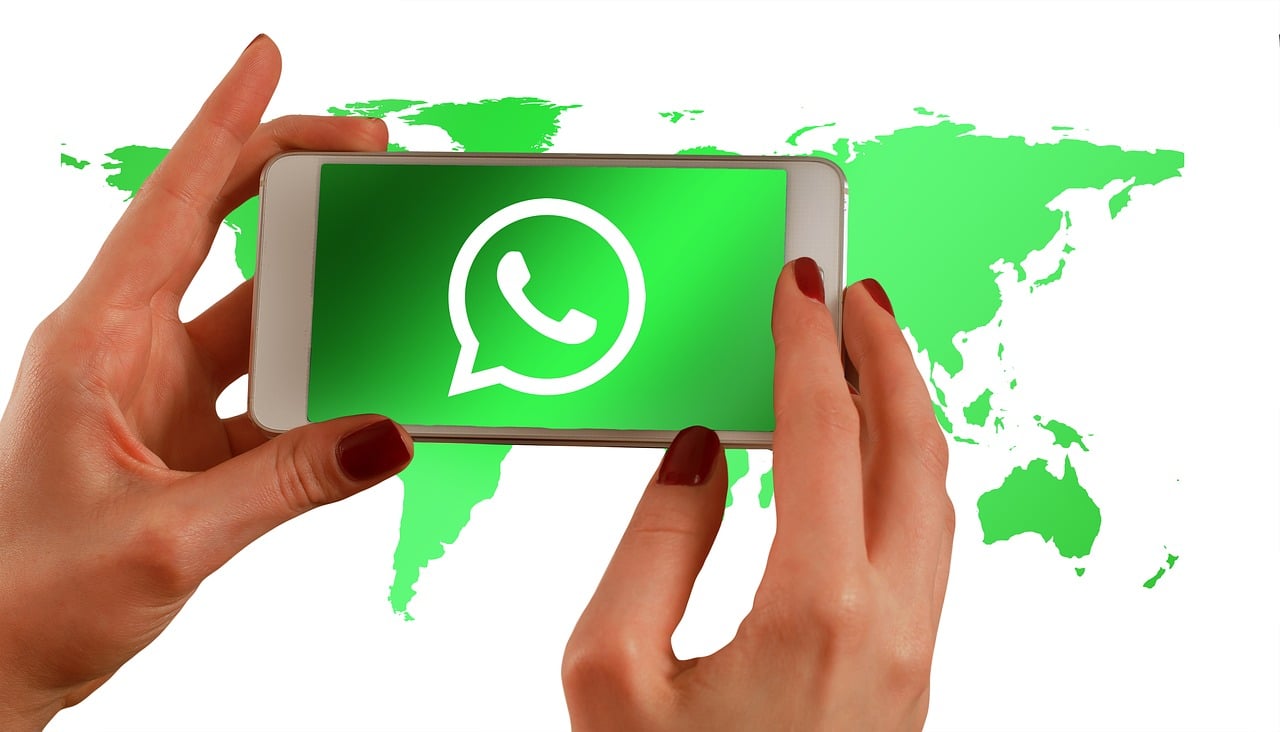 WhatsApp Explores AI-Powered Sticker Generation in Latest Beta