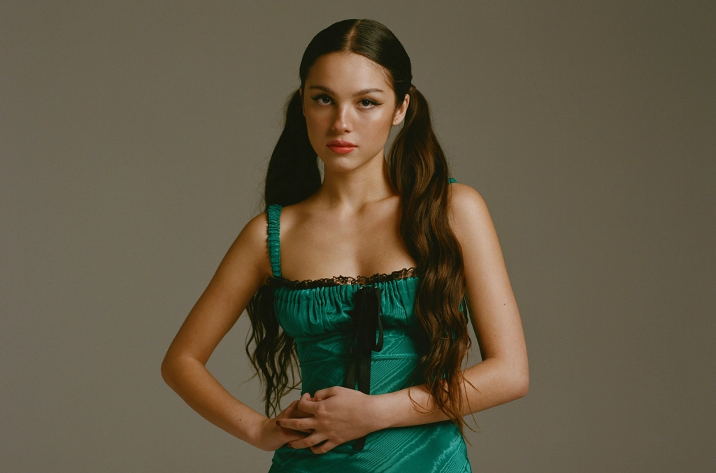 "Guts" By Olivia Rodrigo : A Triumph of Authenticity and Versatility